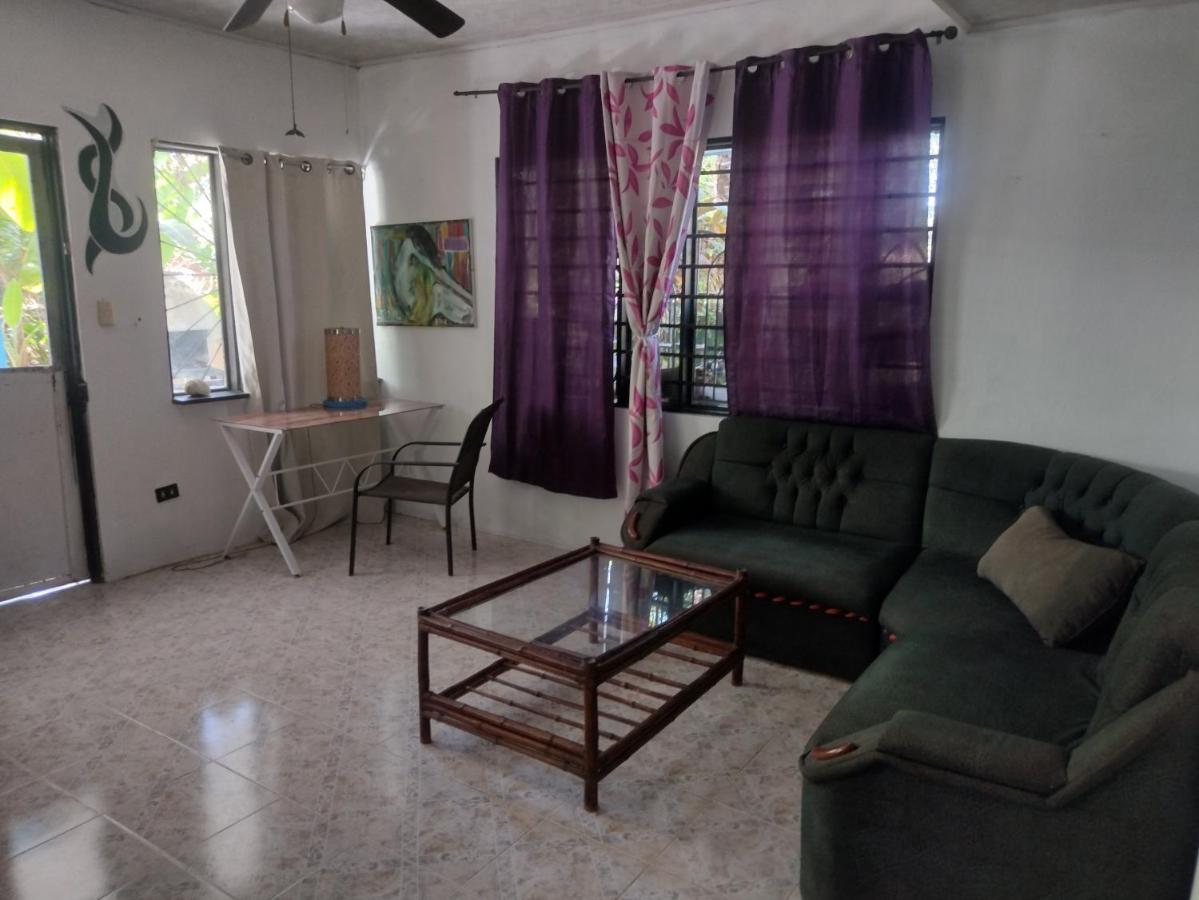 Hostel Cabinas Del Mar *