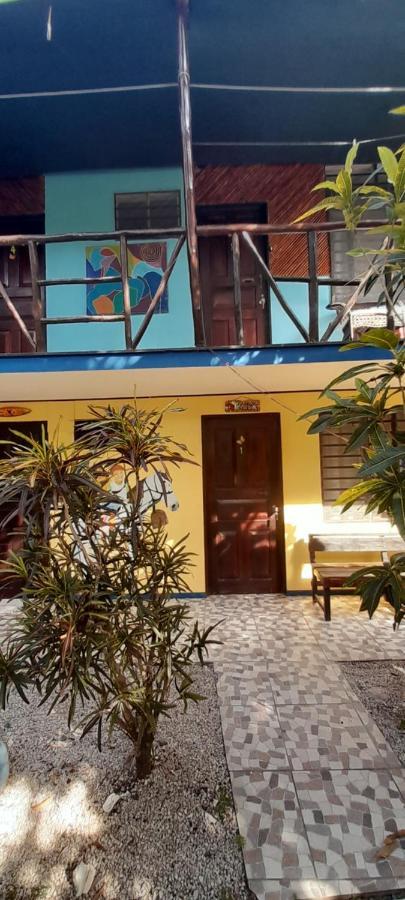 Cabinas Del Mar * Sámara